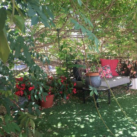 La Chambre Des Etangs Frejus Luaran gambar