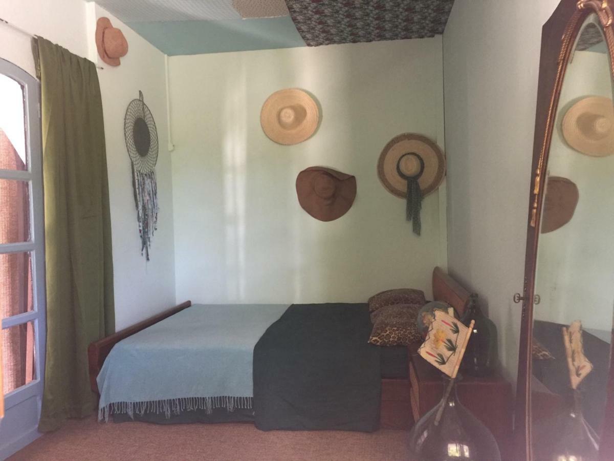 La Chambre Des Etangs Frejus Luaran gambar